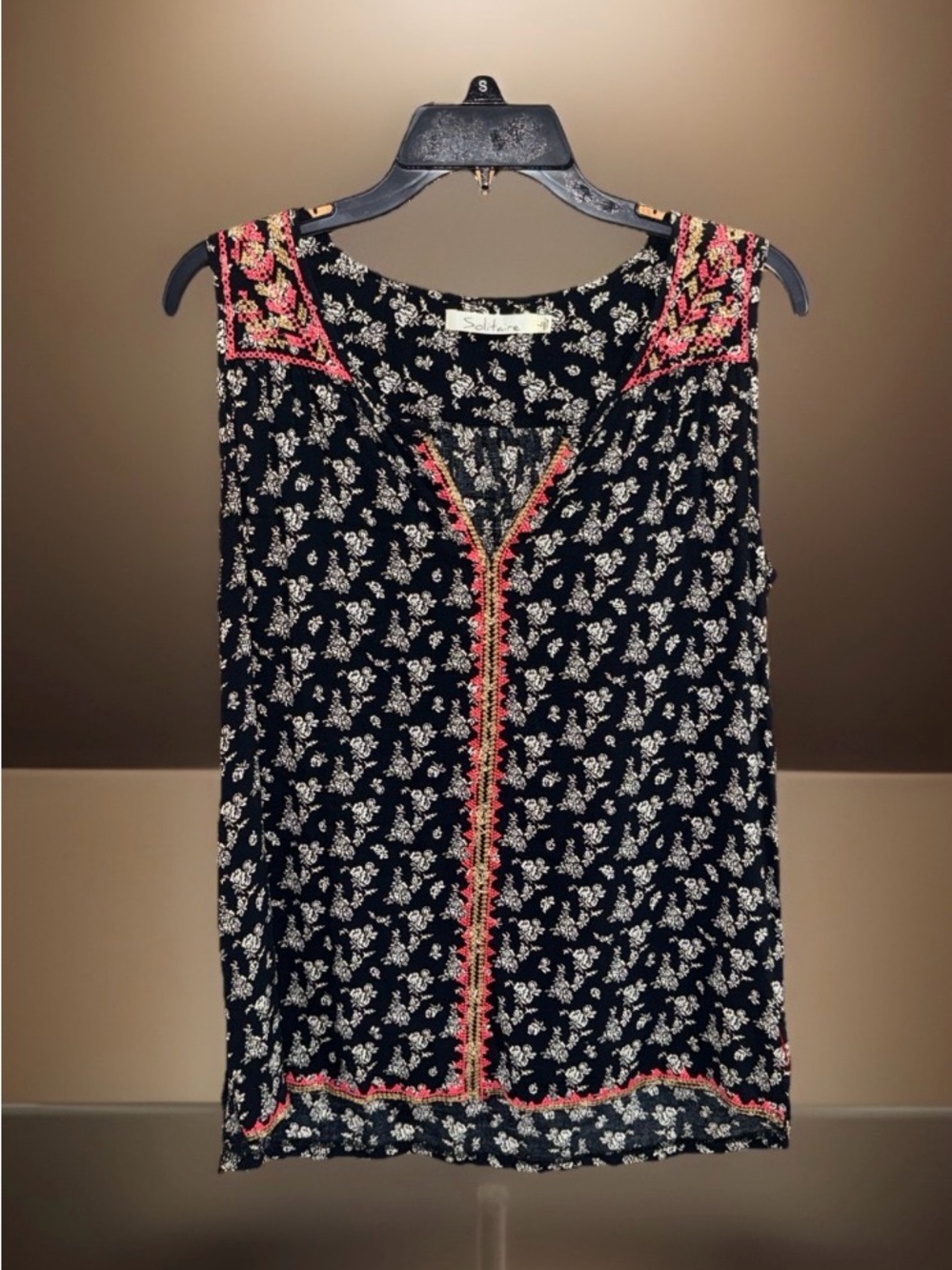 Solitaire Black Floral Sleeveless V-Neck Tank with Red Embroidery-L-EC
